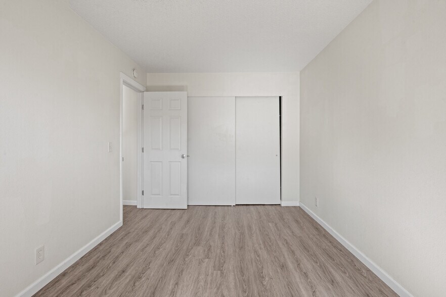 More Photos Of 2020 S Dora St, Ukiah Apartments For Sale