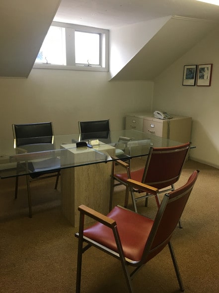More Photos Of 54 Fremont St, New London Office Residential For Sale