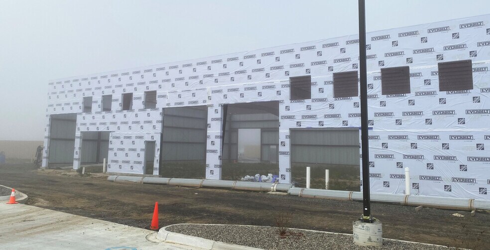 More Photos Of 54191 Gratiot Ave, Chesterfield Township Industrial For Sale