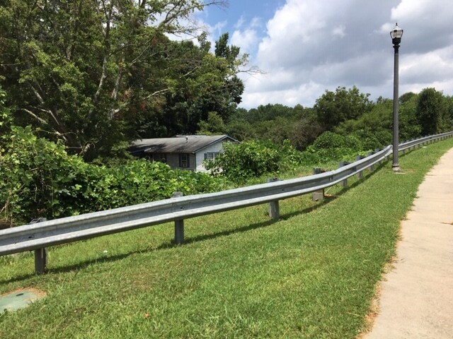 More Photos Of 3638 Thurmon Tanner Pkwy, Oakwood Land For Sale