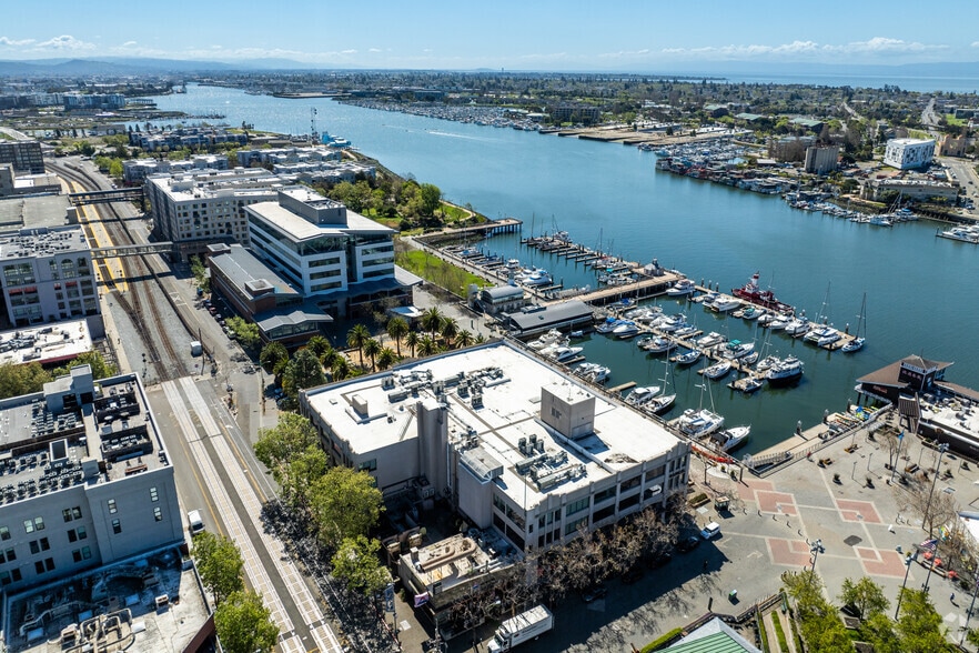 More Photos Of 66 Franklin St, Oakland Coworking Space