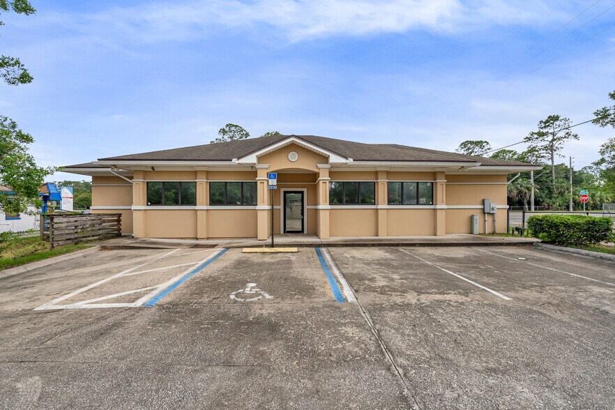 More Photos Of 6531 103rd St, Jacksonville Medical For Lease