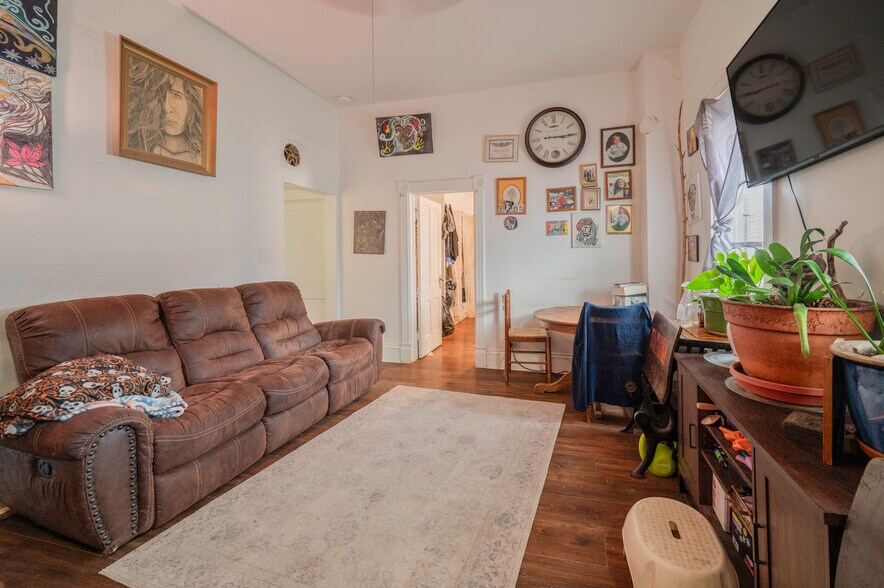 More Photos Of 504 Breckenridge St, Helena Apartments For Sale
