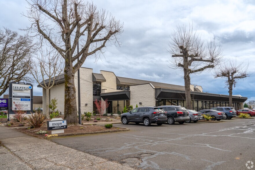 More Photos Of 1900 Hines St SE, Salem Office For Sale