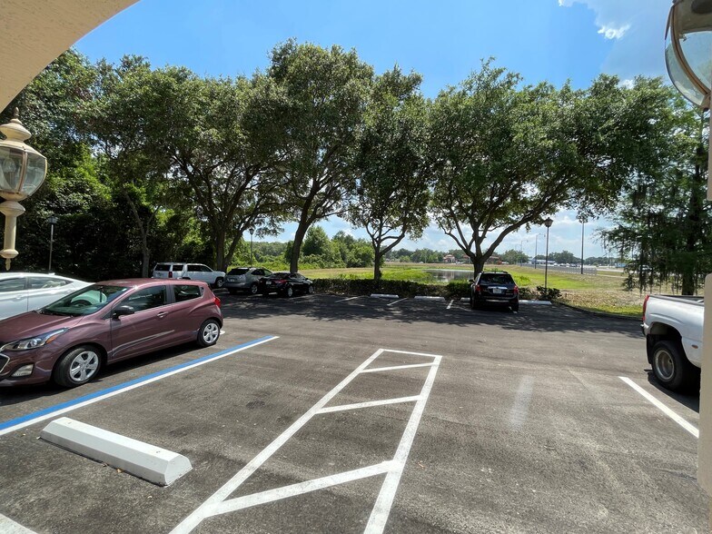 More Photos Of 2145 US Highway 441, Leesburg Office For Lease