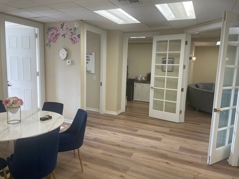 More Photos Of 1101 Dove St, Newport Beach Office For Lease