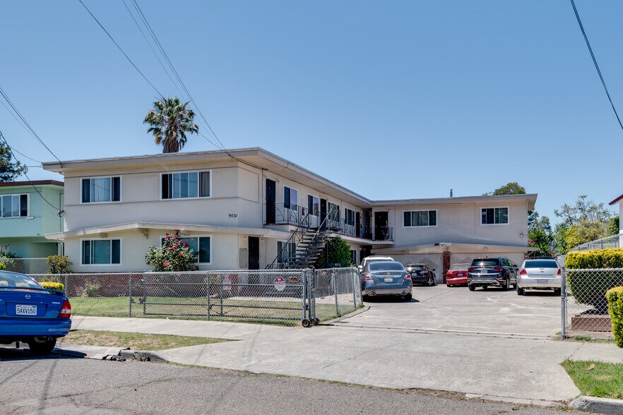 More Photos Of 9031 Hillside St, Oakland Apartments For Sale