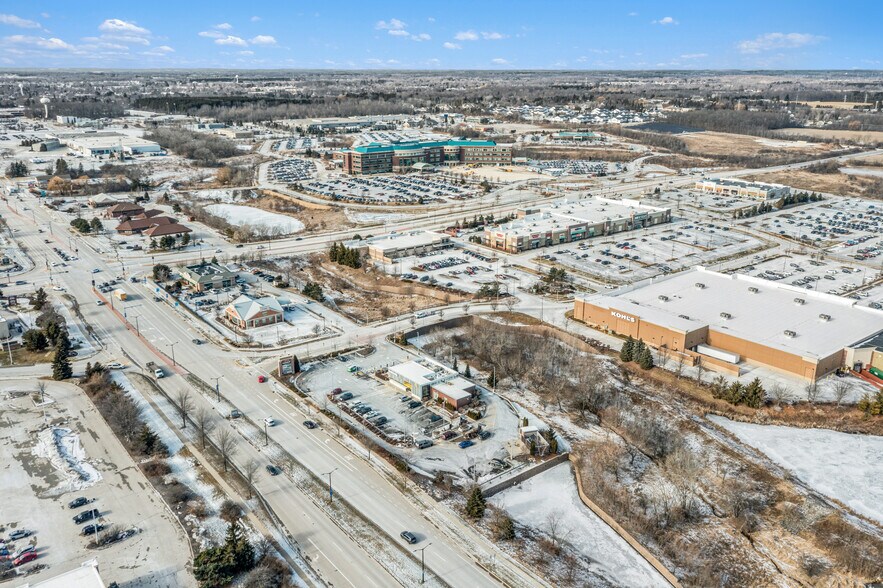 More Photos Of 2500 Washington St, Grafton Fast Food For Sale