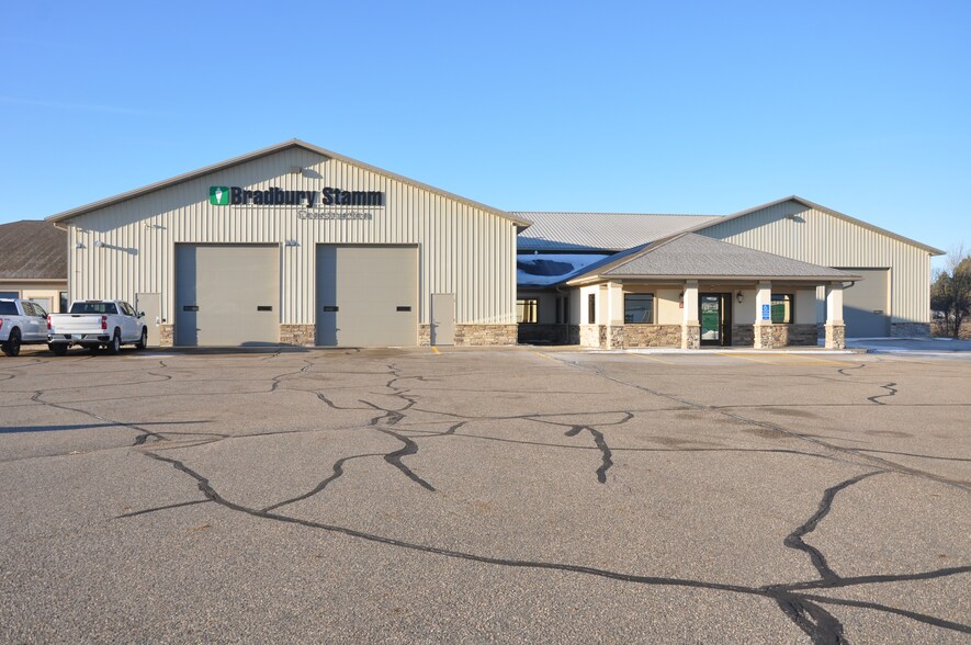 More Photos Of 23823-23865 67th Ave, Saint Cloud Light Distribution For Sale