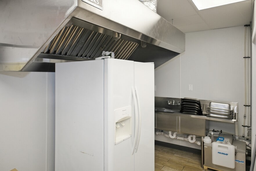 More Photos Of 53 Providence St, West Warwick Restaurant For Sale