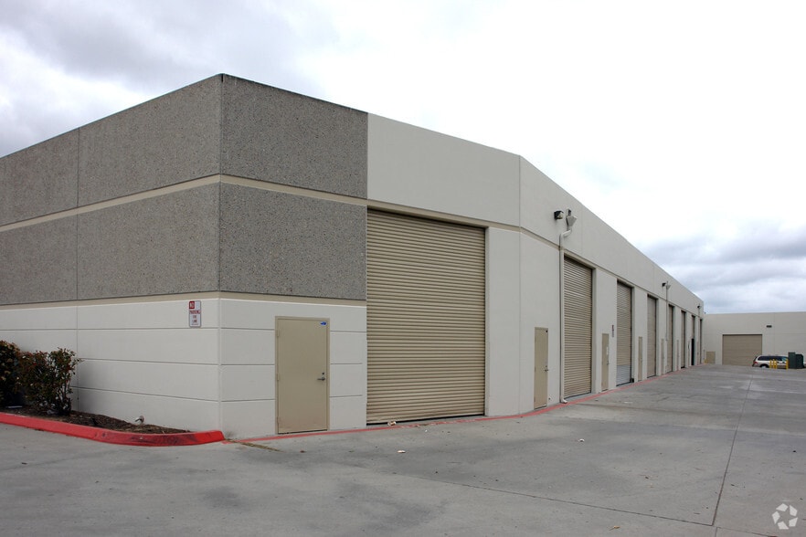 More Photos Of 12875 Brookprinter Pl, Poway Unknown For Lease