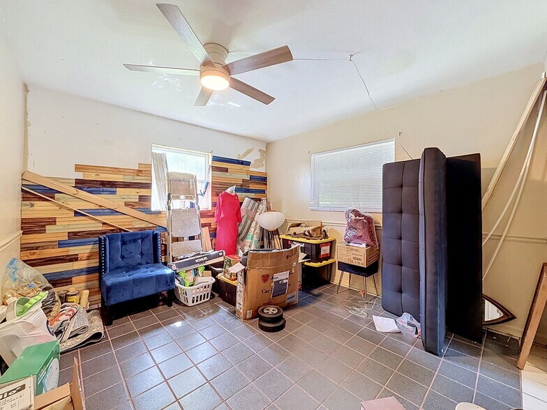 More Photos Of 7813 Leo Kidd Ave, Port Richey Flex For Sale