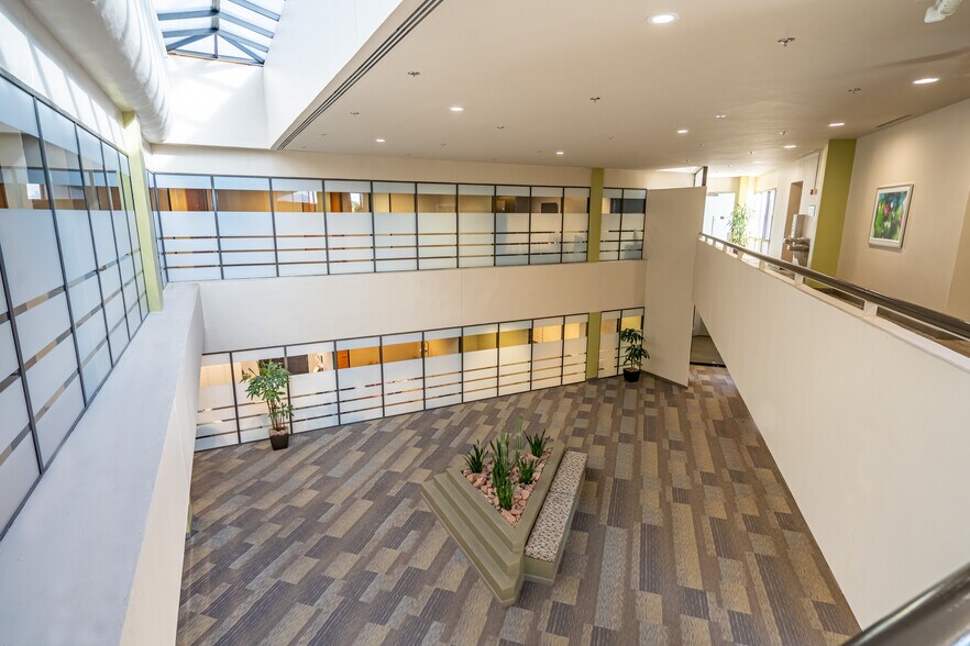 More Photos Of 11209 N Tatum Blvd, Phoenix Unknown For Lease