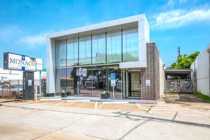 More Photos Of 2522 Bissonnet St, Houston Freestanding For Lease