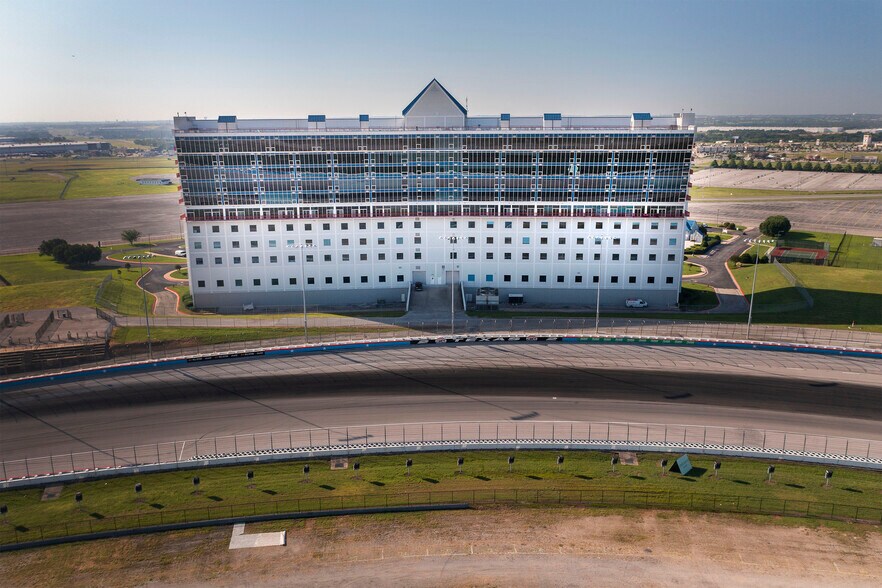 More Photos Of 3575 Lone Star Cir, Fort Worth Apartments For Lease