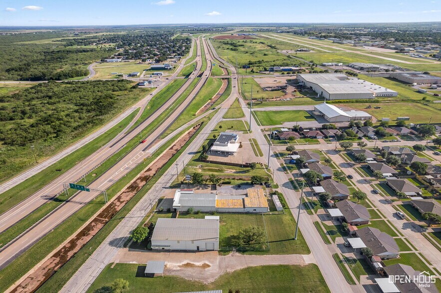 More Photos Of 4200 Henry S Grace Fwy, Wichita Falls Office For Lease