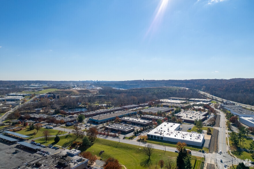 More Photos Of 10946 Beaver Dam Rd, Hunt Valley Flex For Lease