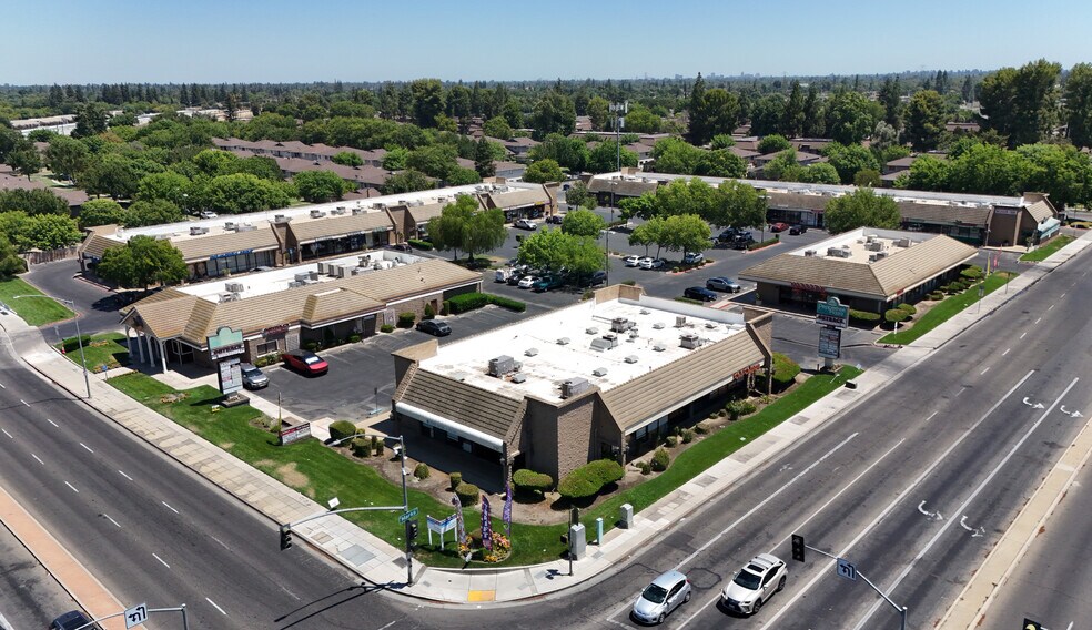 Primary Photo Of 2745-2787 W Shaw Ave, Fresno Unknown For Lease