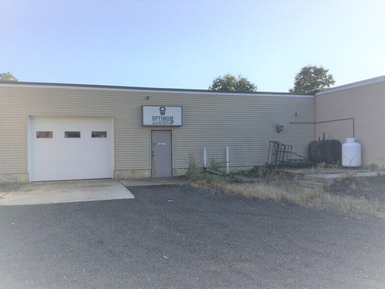 More Photos Of 25 Gramar Ave, Prospect Warehouse For Lease