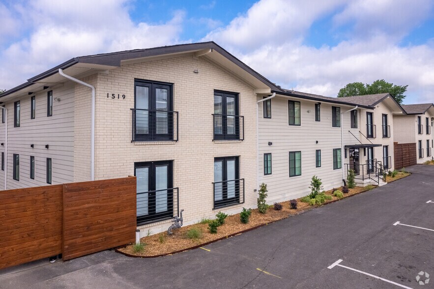More Photos Of 1519 Annex Ave, Dallas Apartments For Sale