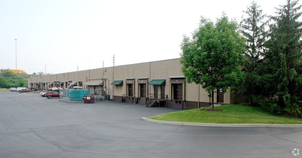 More Photos Of 400 E Wilson Bridge Rd, Worthington Research And Development For Lease