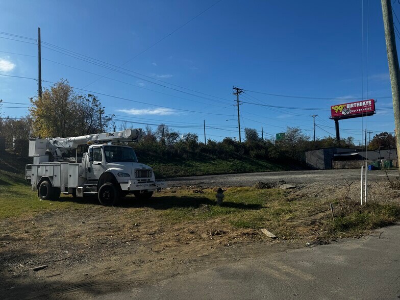 More Photos Of 5555 Branchville Rd, College Park Land For Lease