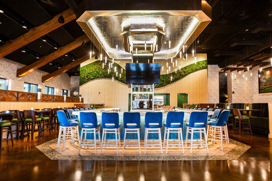 More Photos Of 255 1st Ave SW, Rochester Restaurant For Sale