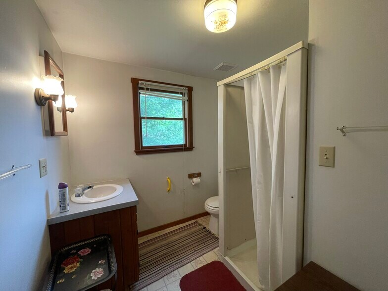 More Photos Of 853 Fairview Rd, Howard Apartments For Sale