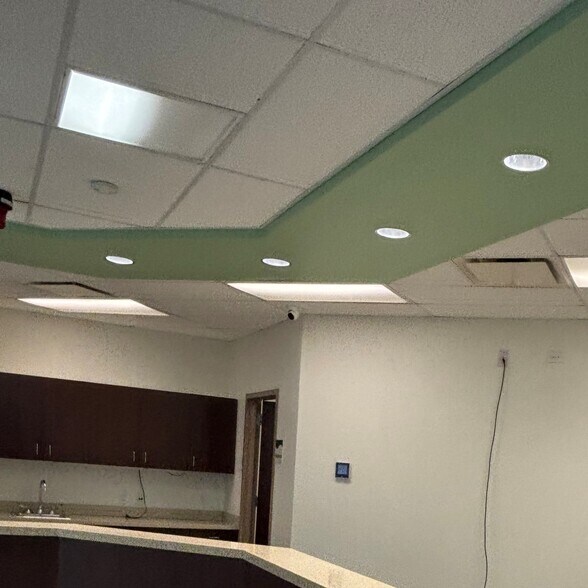 More Photos Of 9138 West Rd, Houston Freestanding For Lease