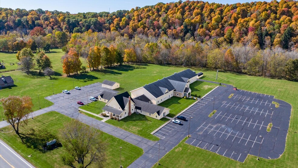 More Photos Of 8135 Mount Vernon Rd, Saint Louisville Office Residential For Sale