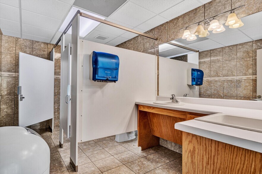 More Photos Of 180 Amt Tech Dr, Rocky Mount Medical For Sale