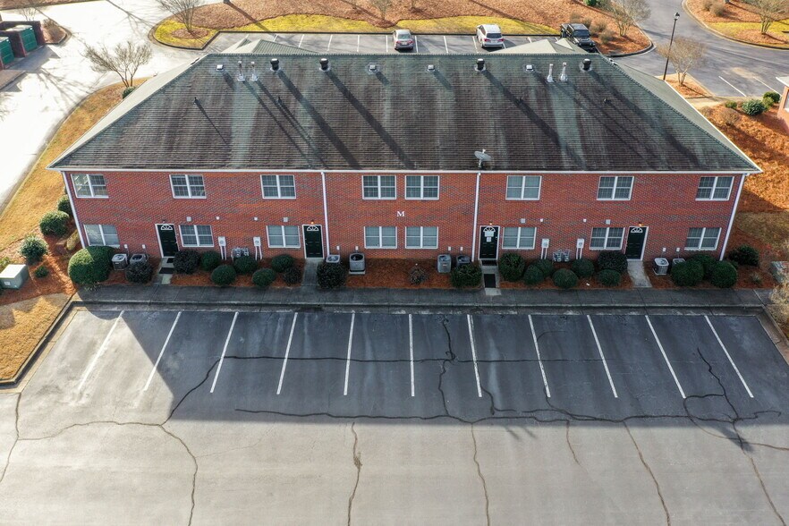 More Photos Of 555 Sun Valley Dr, Roswell Office For Sale