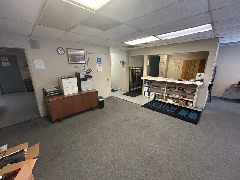 More Photos Of 1588 Ragan St, Memphis Warehouse For Sale