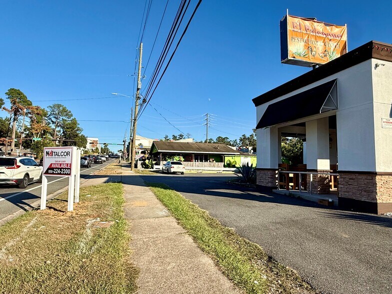 More Photos Of 1915 W Pensacola St, Tallahassee Restaurant For Lease
