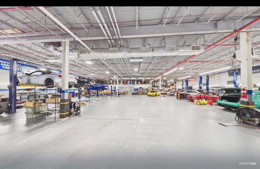 More Photos Of 15-01 Pollitt Dr, Fair Lawn Light Distribution For Lease