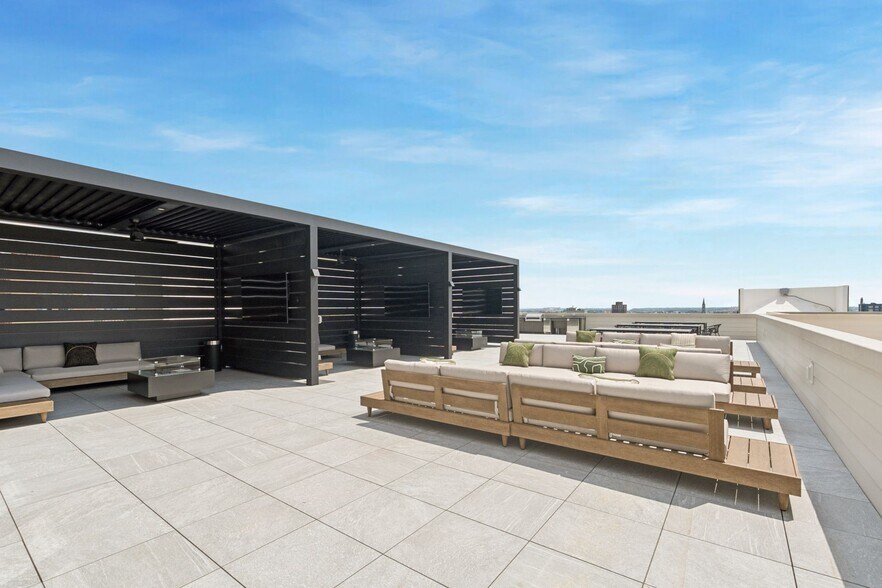 More Photos Of 922 N Broad St, Philadelphia Apartments For Lease