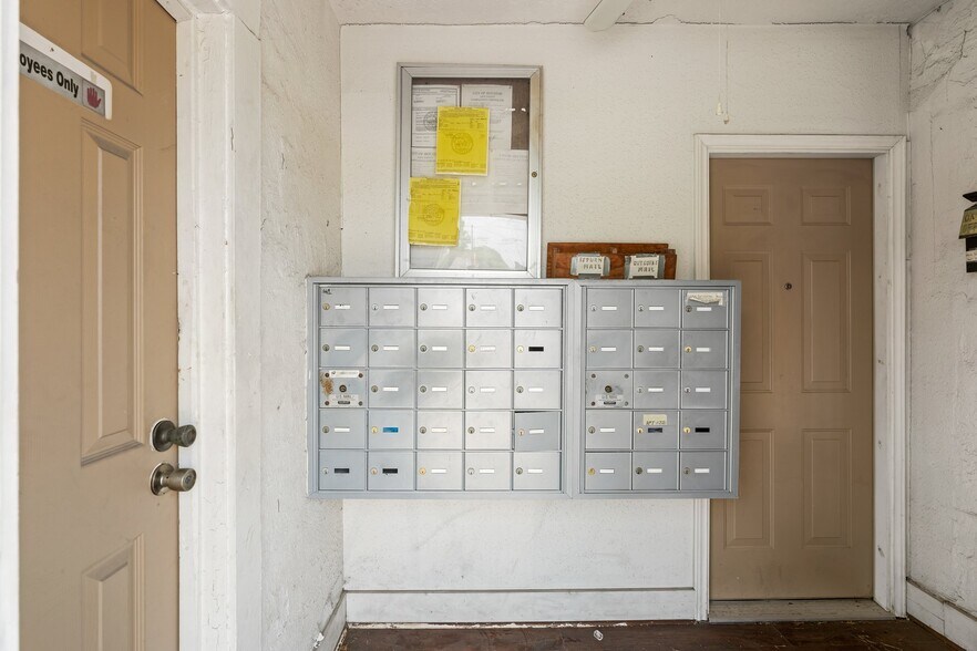 More Photos Of 8221 Brumblay St, Houston Multifamily For Sale