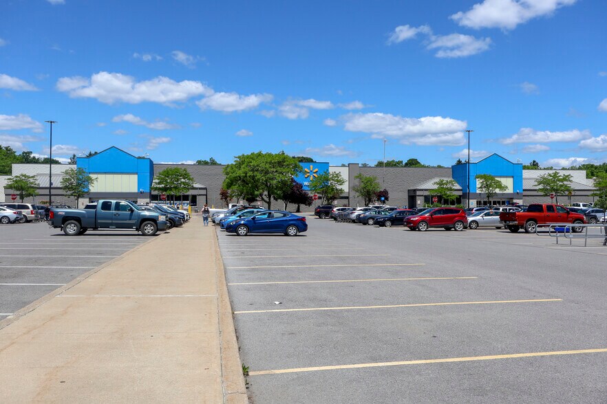 More Photos Of 1615-1665 N Atherton St, State College Unknown For Lease