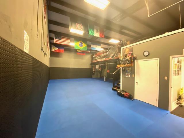 More Photos Of 3130 Strawberry Rd, Pasadena Service For Lease