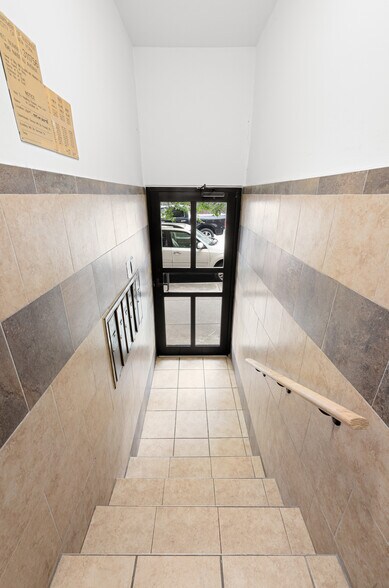 More Photos Of 196 Nassau Ave, Brooklyn Apartments For Sale