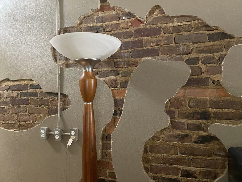 More Photos Of 213 E Louisiana St, McKinney Office For Lease