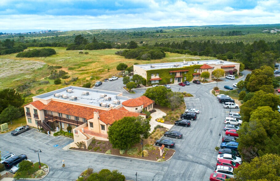 More Photos Of 10 Harris Ct, Monterey Medical For Lease