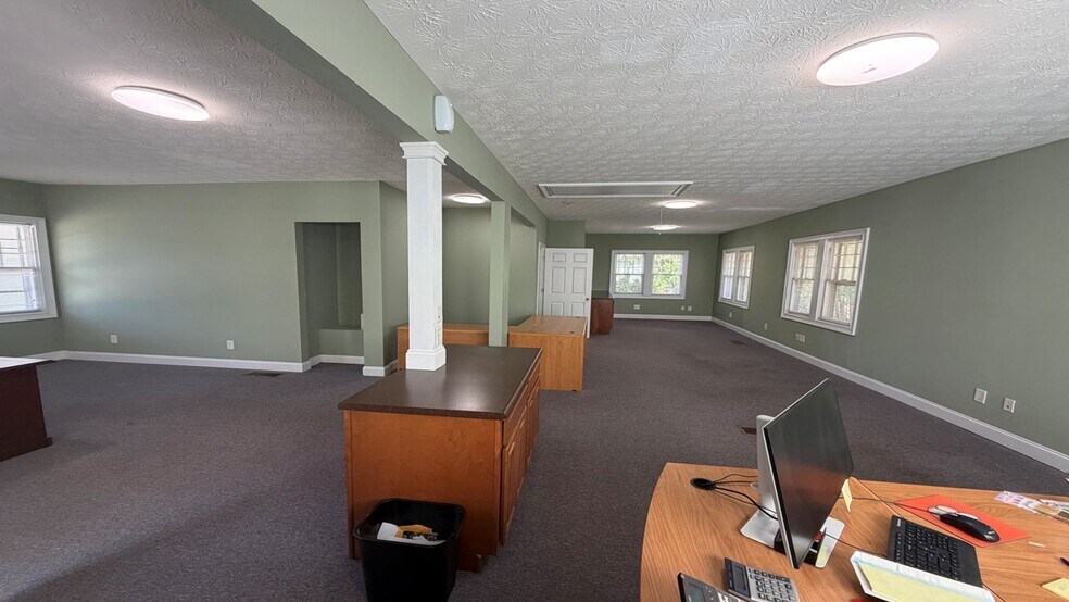More Photos Of 5659 Old Dahlonega Hwy, Murrayville Office Residential For Lease
