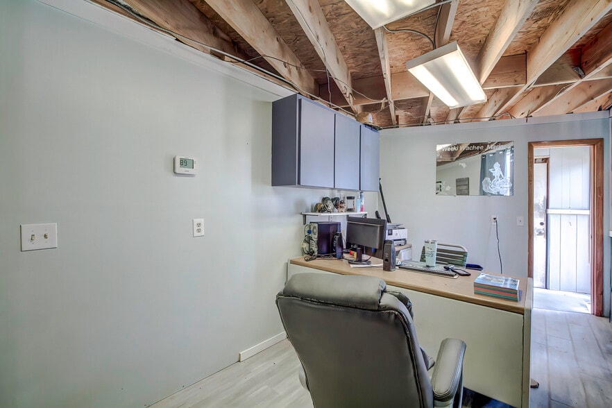 More Photos Of 7154 Shoal Line Blvd, Spring Hill Marina For Sale