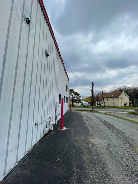 More Photos Of 2336 S 12th St, Allentown General Retail For Lease