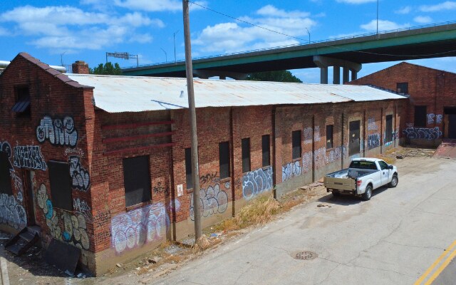 More Photos Of 500 E 1st St, Kansas City Warehouse For Sale