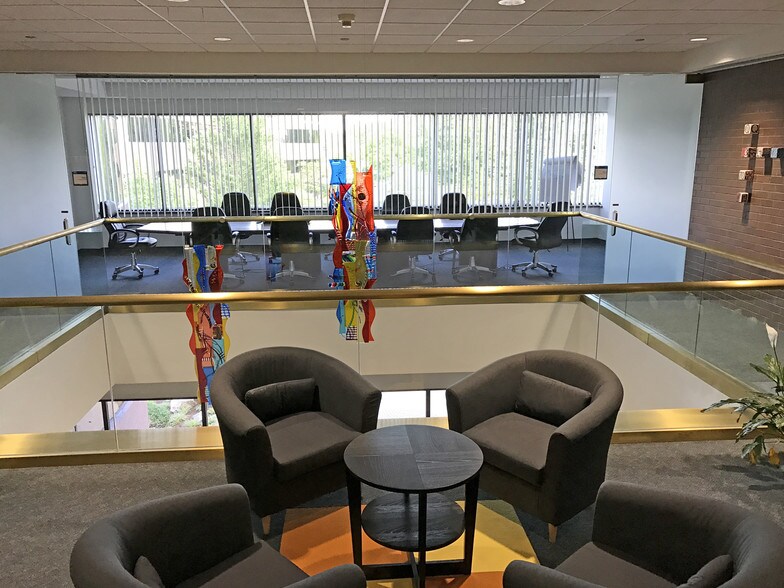 More Photos Of 4600 Forbes Blvd, Lanham Office For Sale