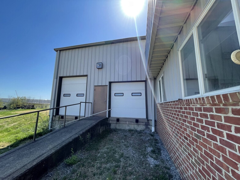 More Photos Of 57 Construction Ln, Fishersville Industrial For Lease