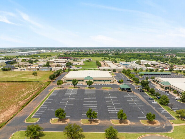 More Photos Of 3101 Technology Dr, Edmond Office For Lease