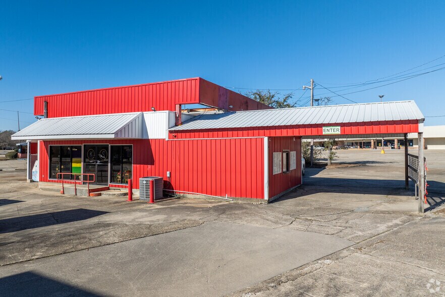 More Photos Of 1308 Main St, Crossett Unknown For Lease